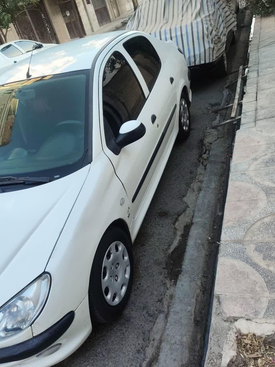 خودرو پژو، ۲۰۶ صندوق دار آگهی ann_18556547