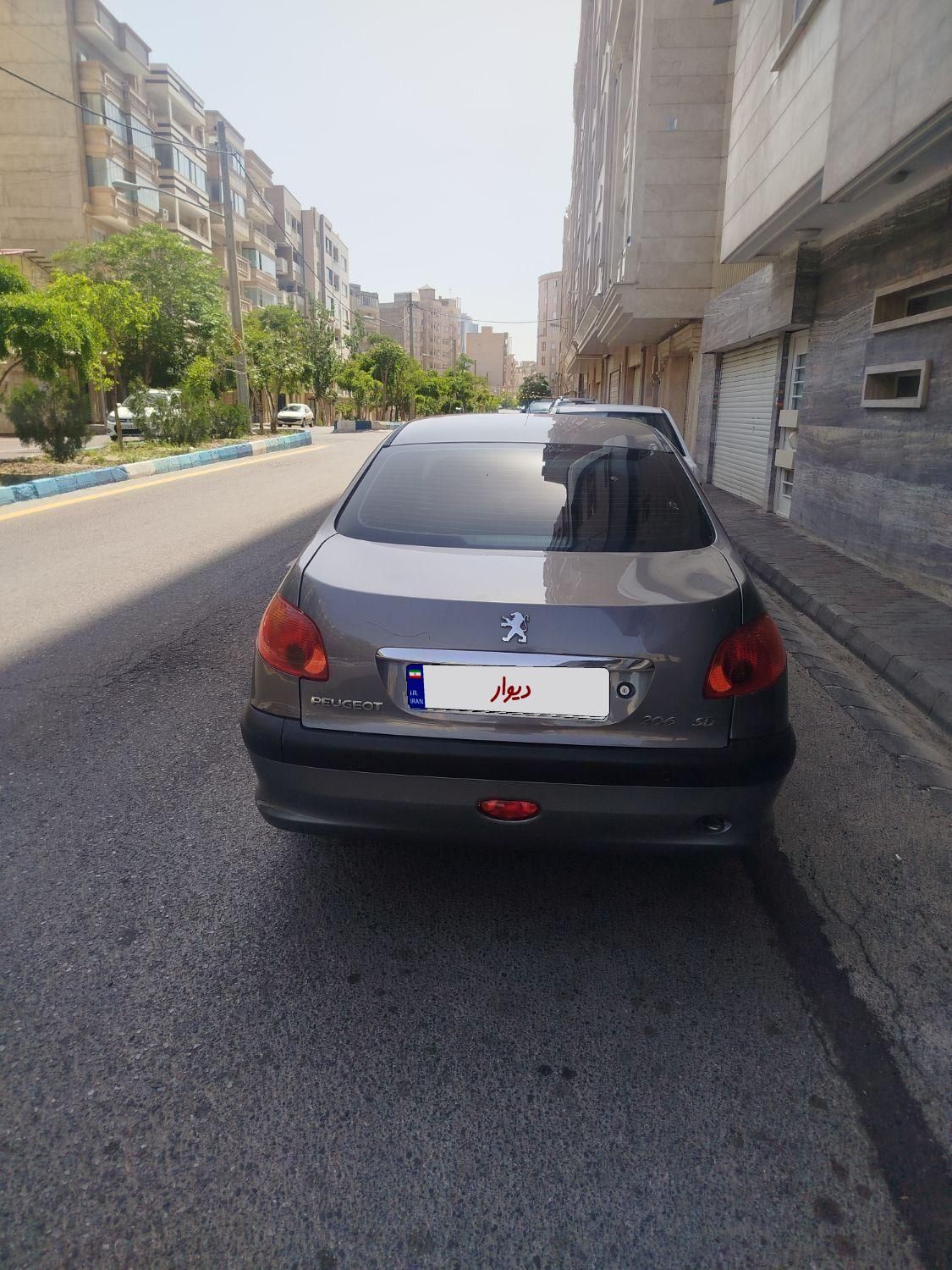 پژو ۲۰۶ صندوق دار v8 - 1394