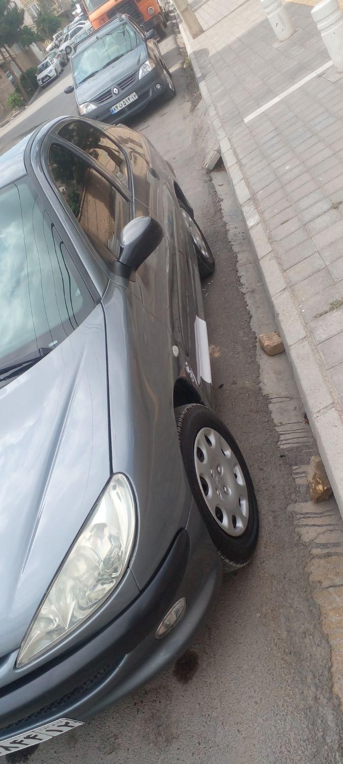 پژو ۲۰۶ صندوق دار v8 - 1399