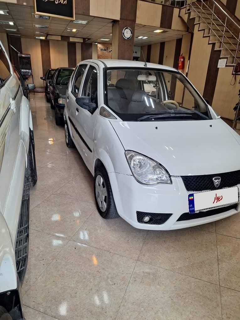 ام وی ام 110 چهار سیلندر دنده ای - 2011