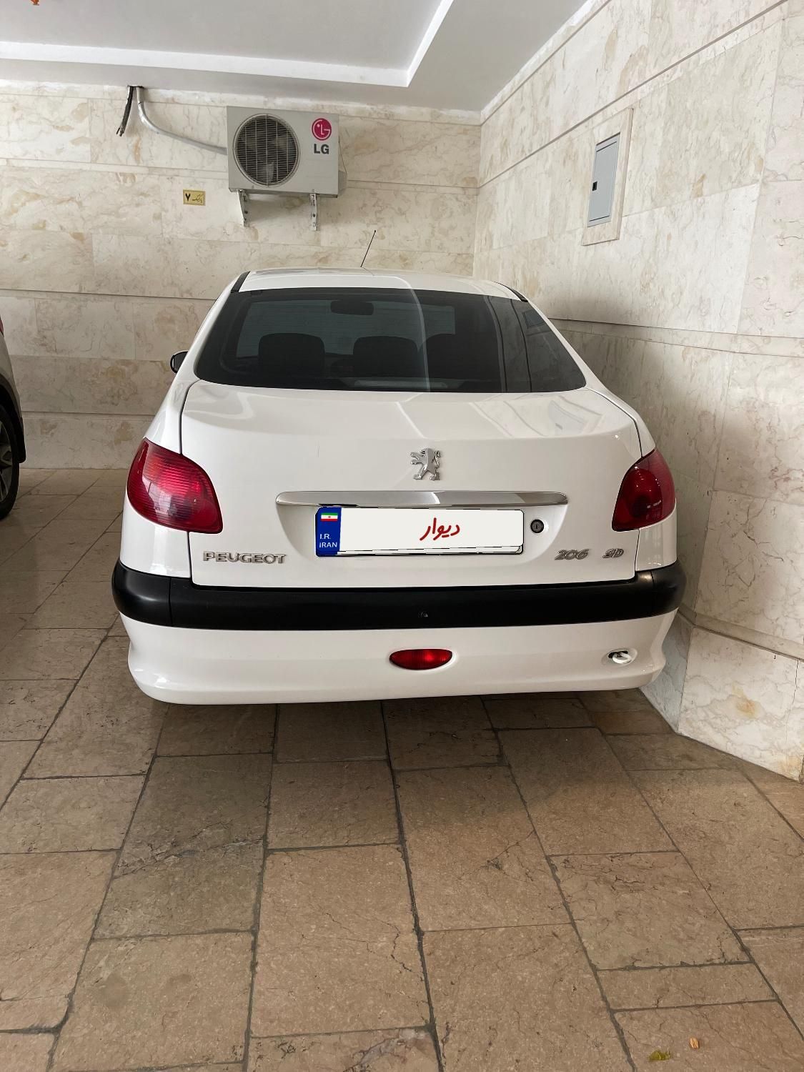 پژو ۲۰۶ صندوق دار v8 - 1398