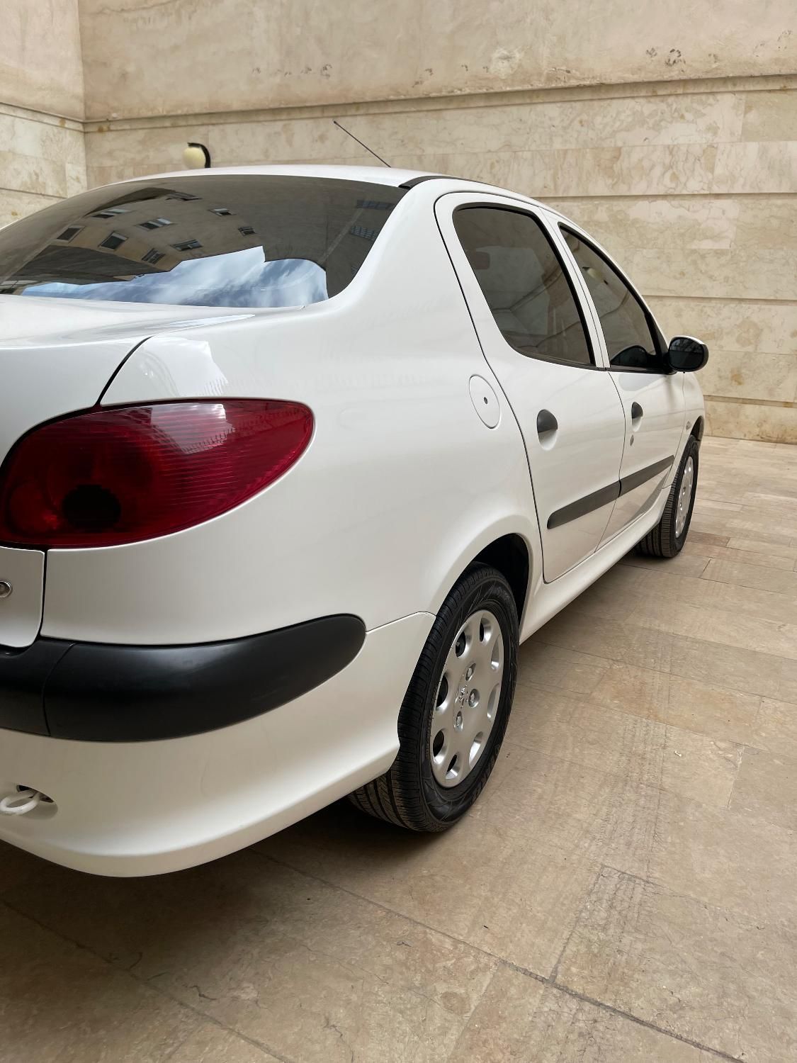 پژو ۲۰۶ صندوق دار v8 - 1398