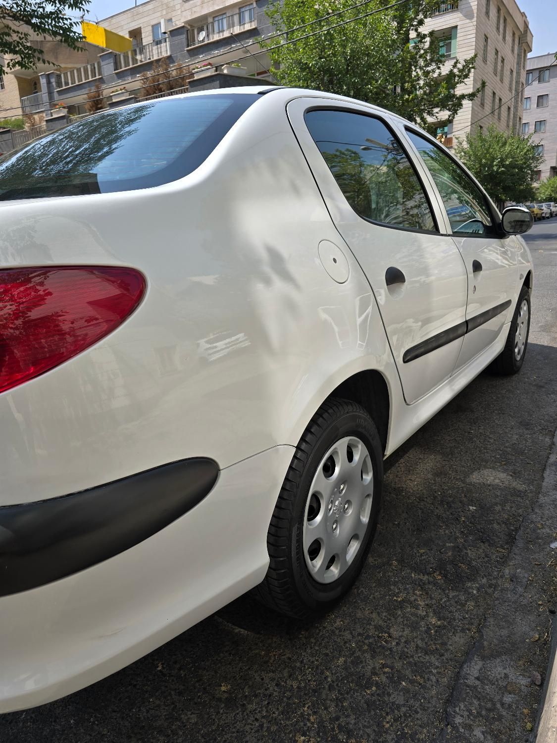 پژو ۲۰۶ صندوق دار v8 - 1398