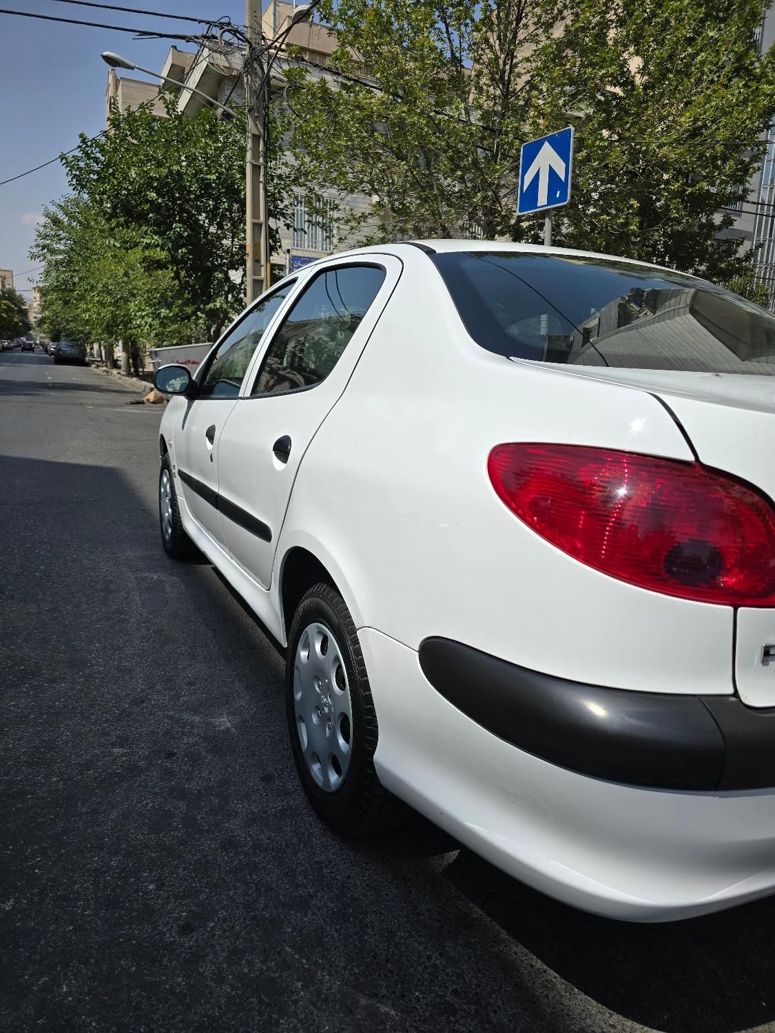 پژو ۲۰۶ صندوق دار v8 - 1398