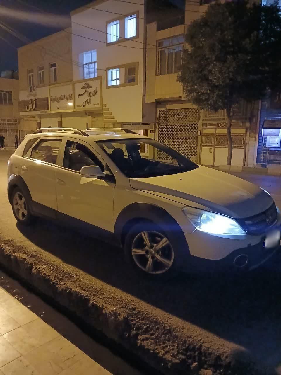 خودرو دانگ فنگ، H30 کراس آگهی ann_18557199