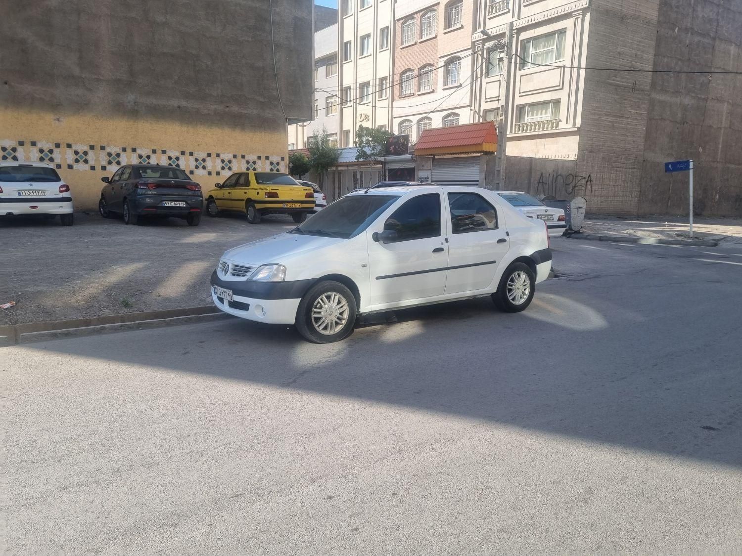 خودرو رنو، تندر 90 آگهی ann_18558375