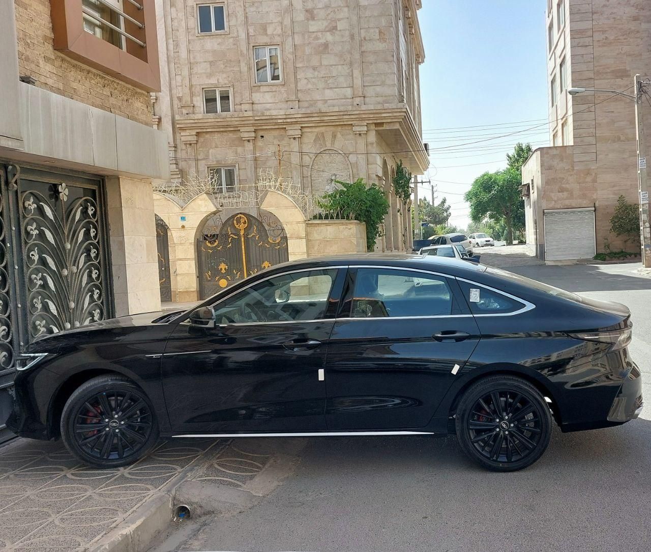 فونیکس آریزو 8 اکسلنت - 2024