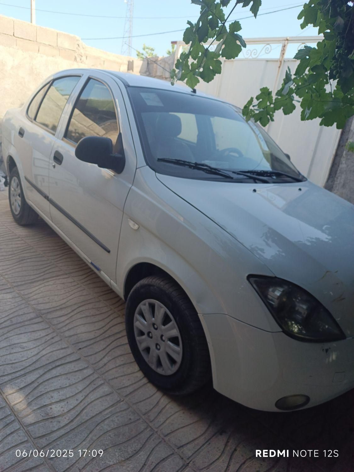 تیبا صندوق دار SX - 1397