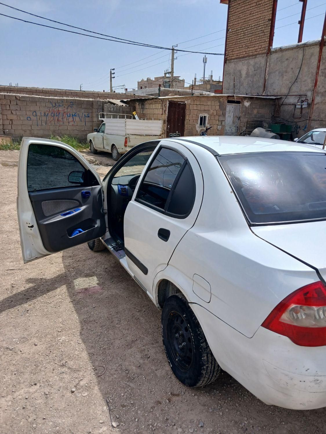 تیبا صندوق دار LX - 1390