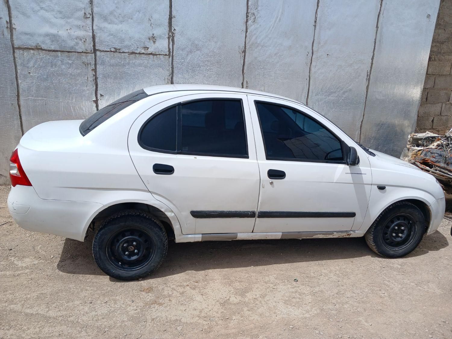 تیبا صندوق دار LX - 1390