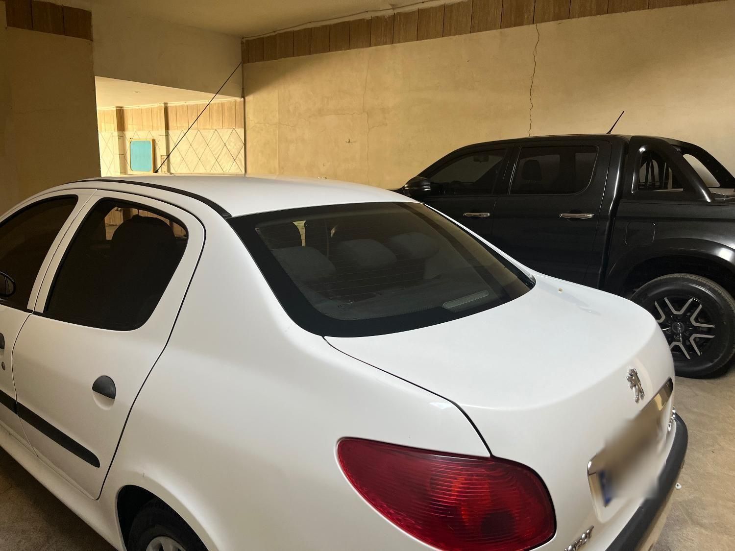 پژو ۲۰۶ صندوق دار v8 - 1398