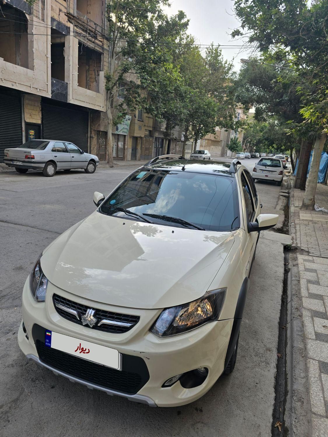 خودرو کوییک، R آگهی ann_18559553