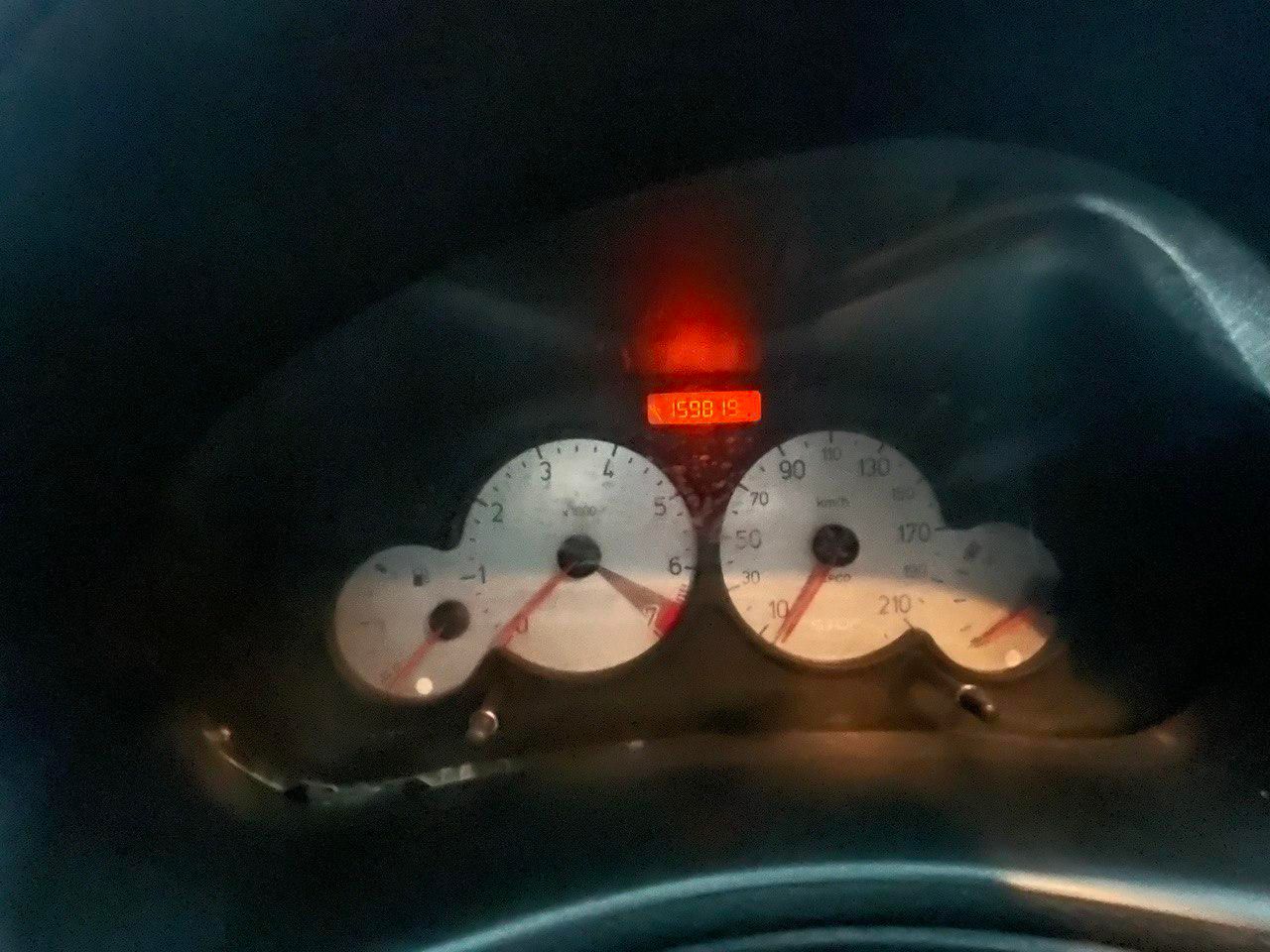 پژو ۲۰۶ صندوق دار v8 - 1396