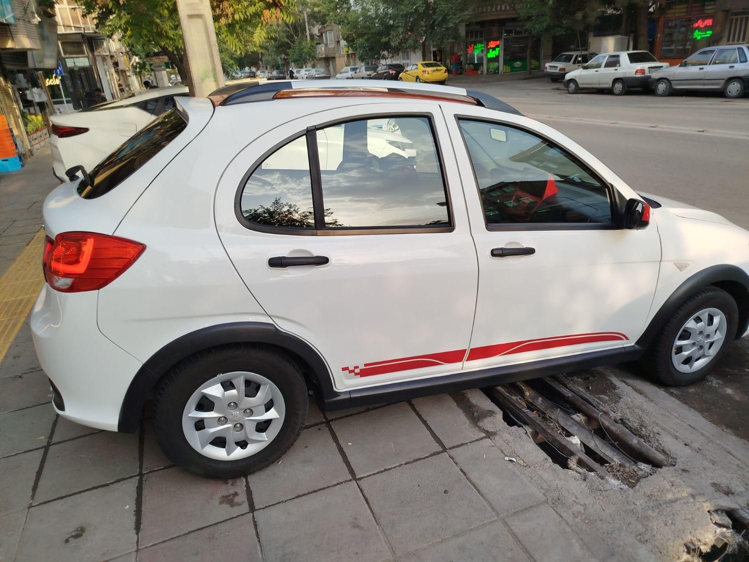 کوییک R دنده‌ای - 1402
