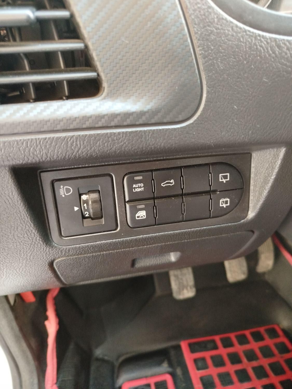 کوییک R دنده‌ای - 1402