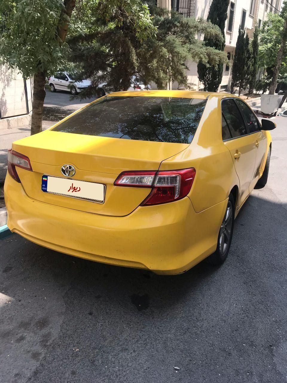 تویوتا کمری XLE - 2013
