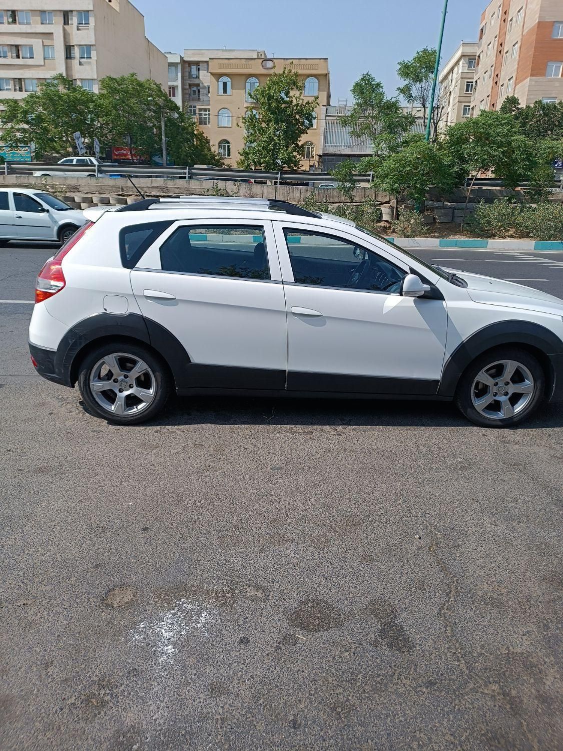 دانگ فنگ H30 کراس اتوماتیک - 1396