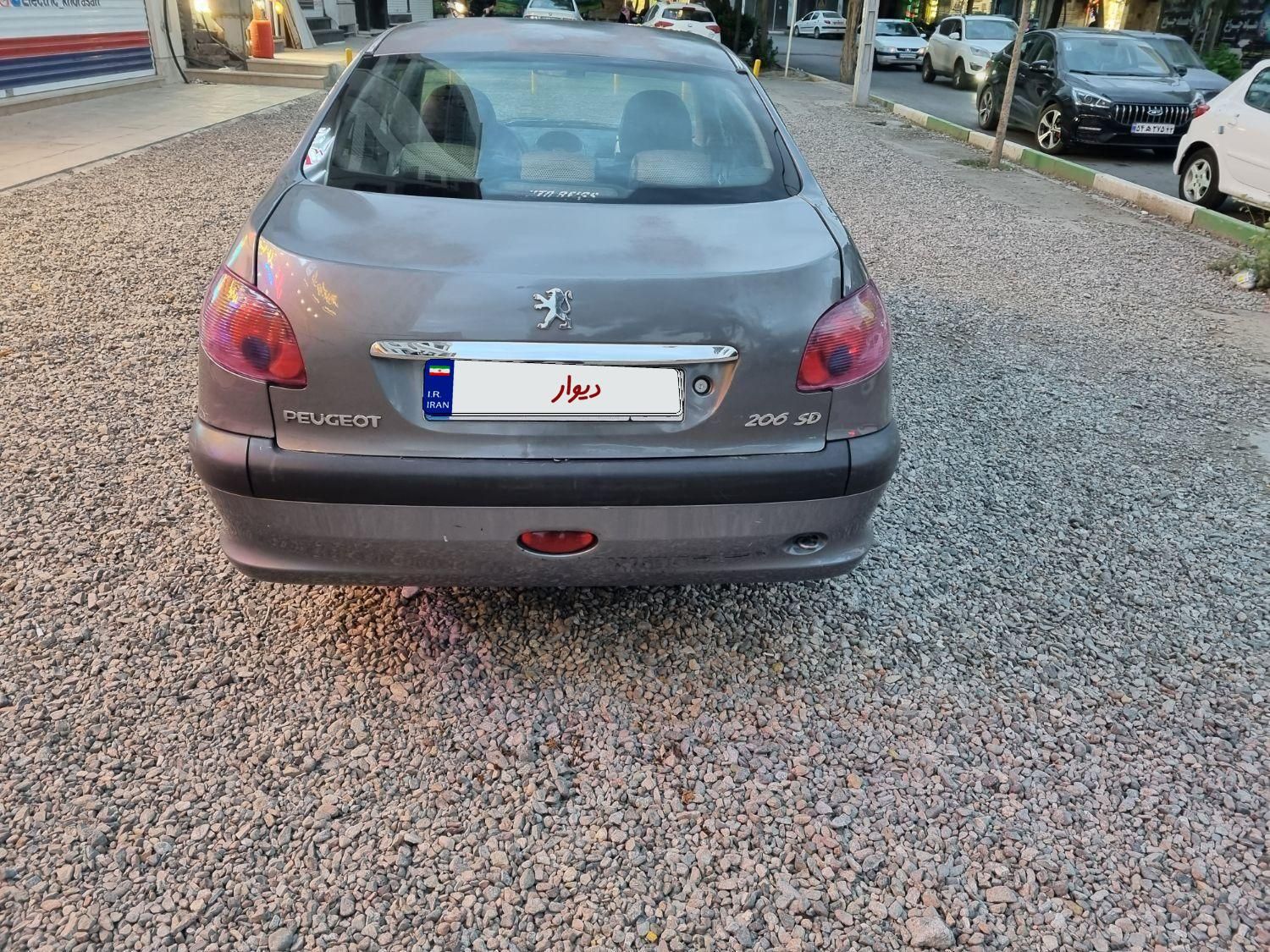 پژو ۲۰۶ صندوق دار v8 - 1386