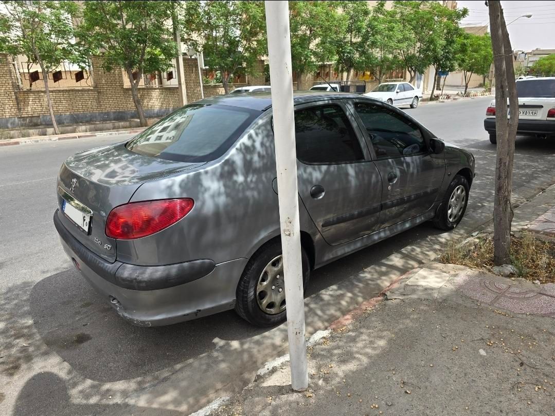 پژو ۲۰۶ صندوق دار v20 - 1386