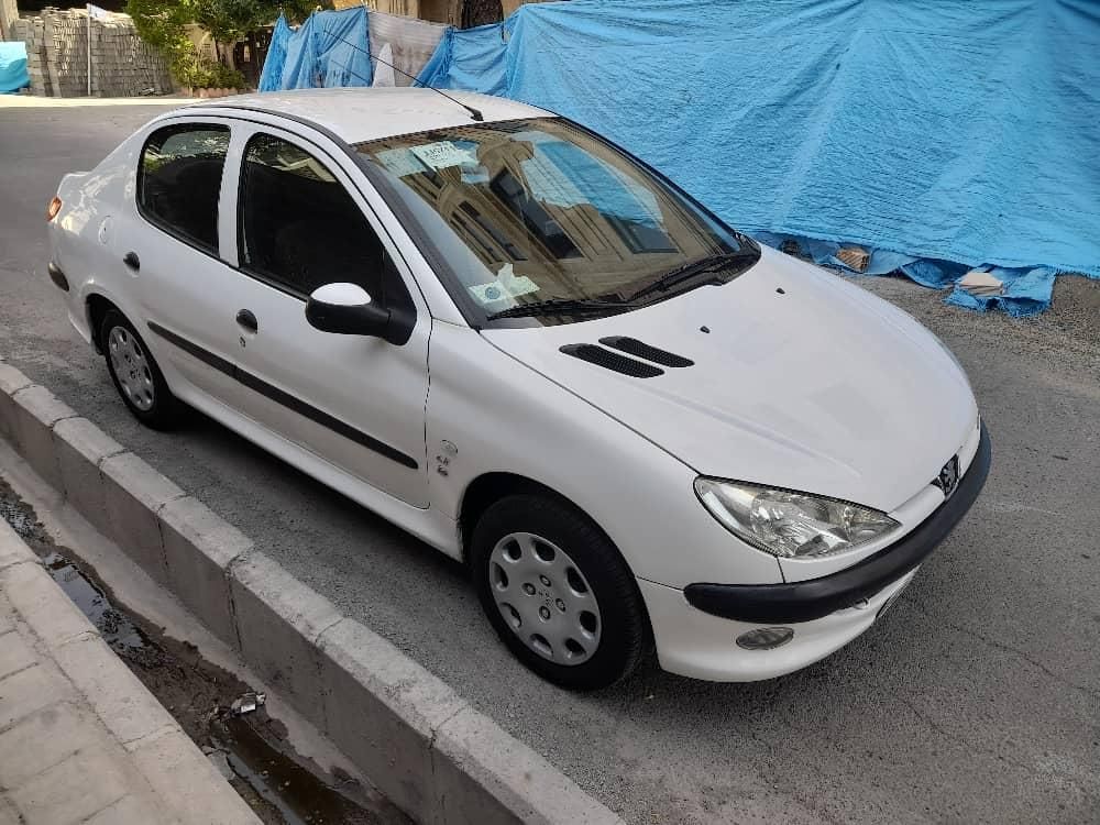 پژو ۲۰۶ صندوق دار v8 - 1397