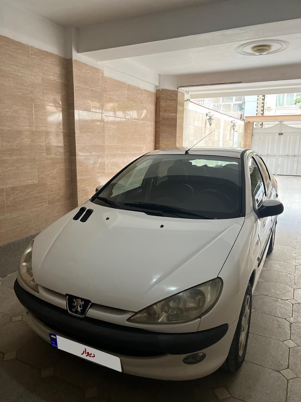 پژو ۲۰۶ صندوق دار v8 - 1394