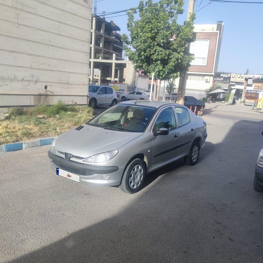 پژو ۲۰۶ صندوق دار v8 - 1385