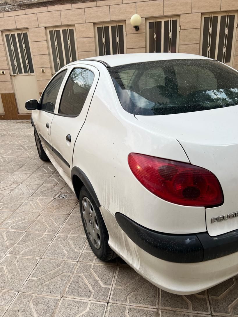 پژو ۲۰۶ صندوق دار v8 - 1387