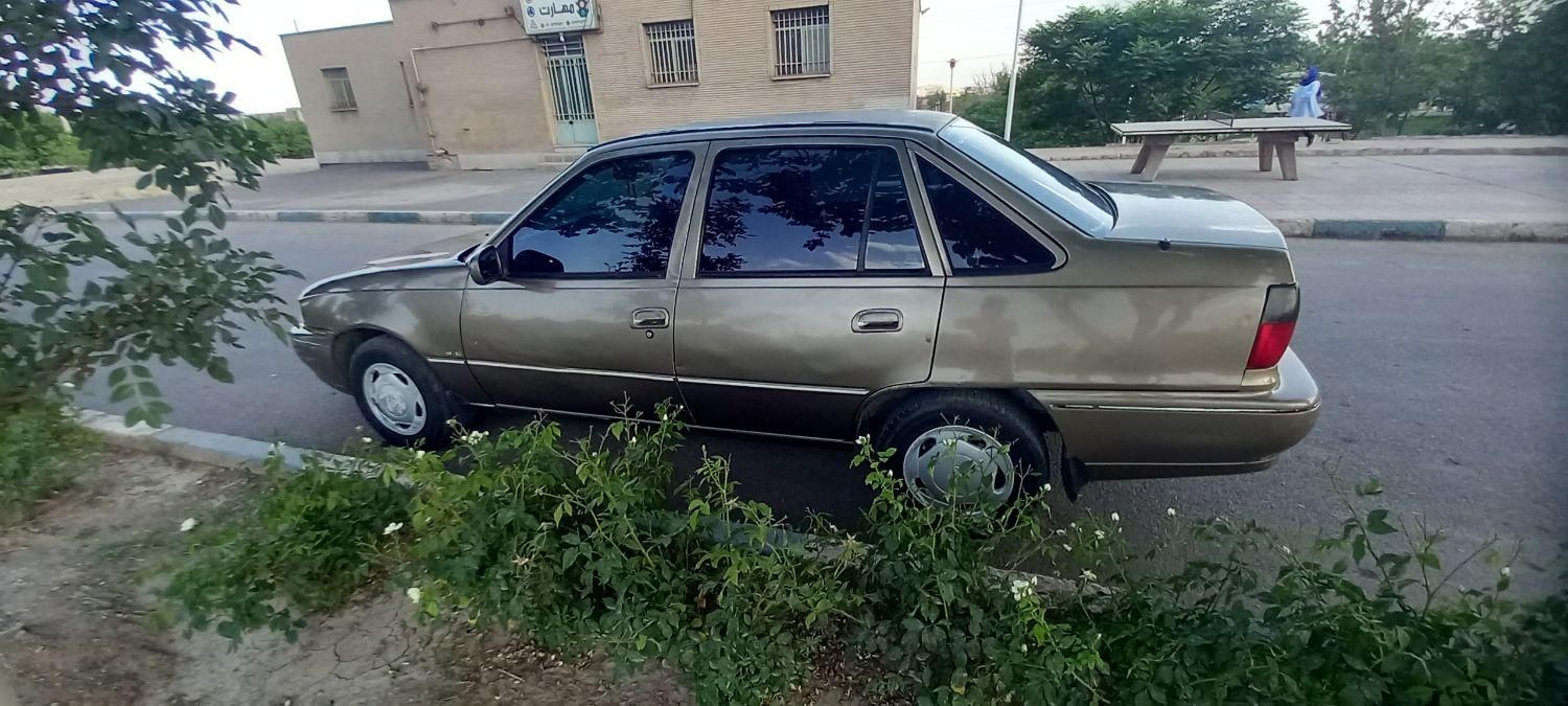 دوو سیلو سدان - 2000