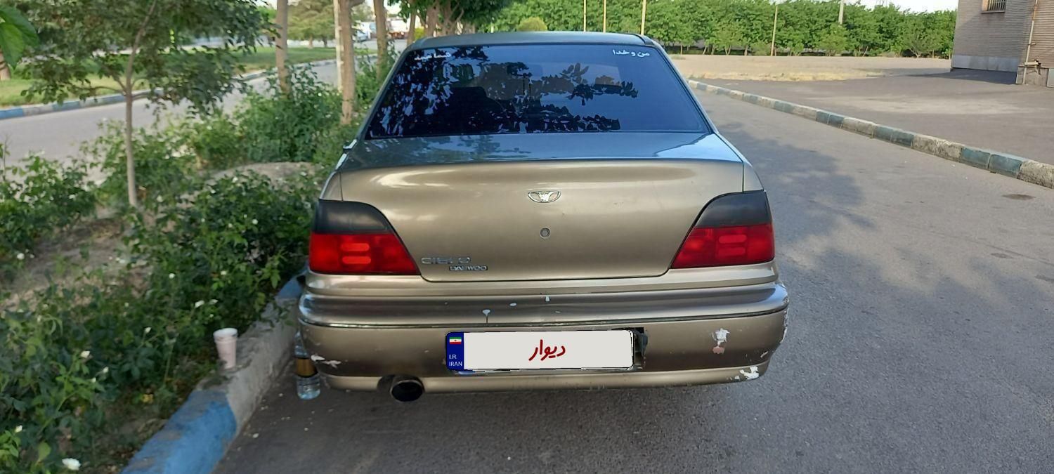 دوو سیلو سدان - 2000