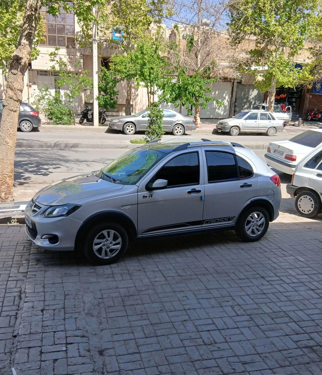 خودرو کوییک، R آگهی ann_18563238