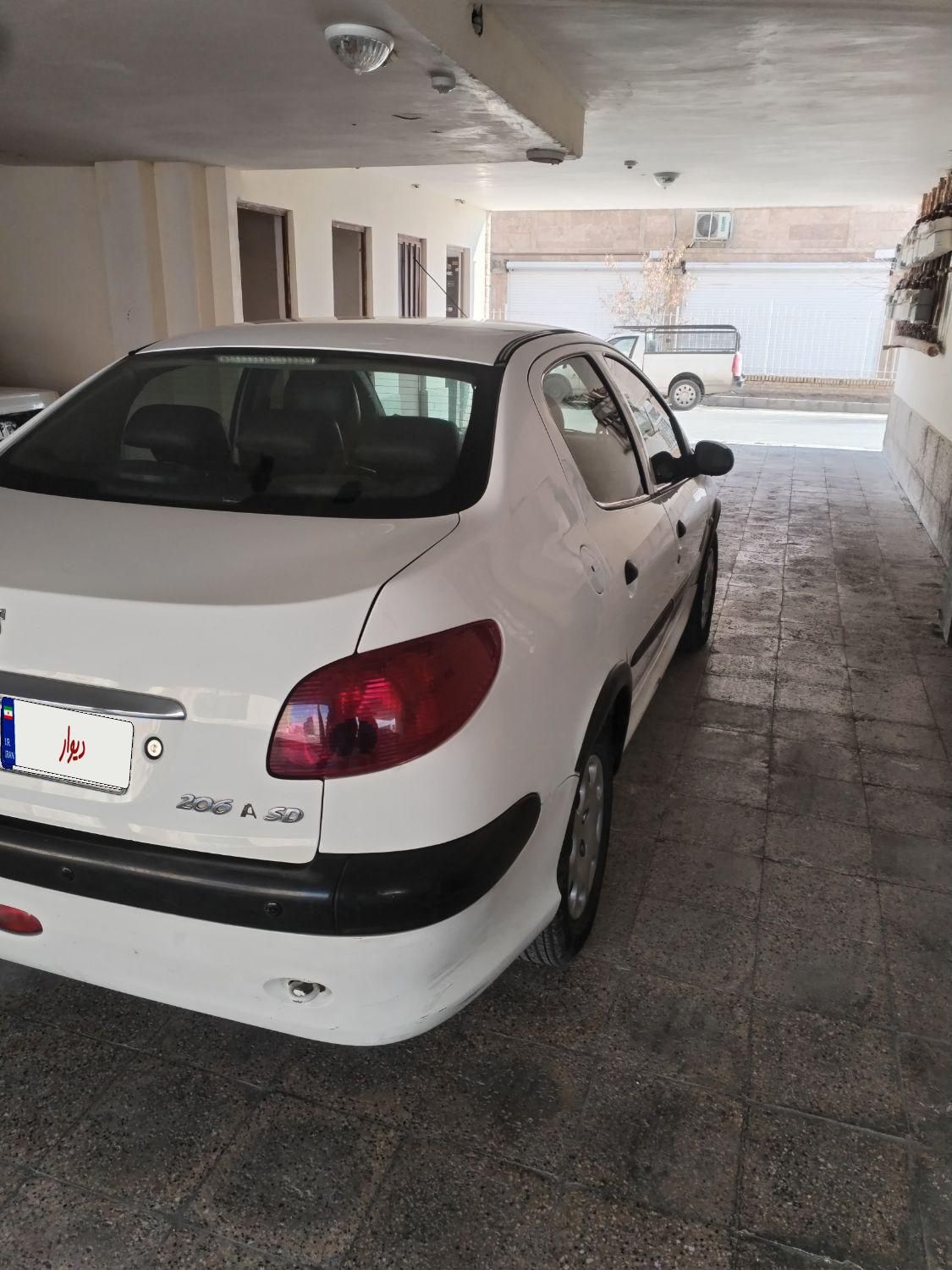 خودرو پژو، ۲۰۶ صندوق دار آگهی ann_18563549