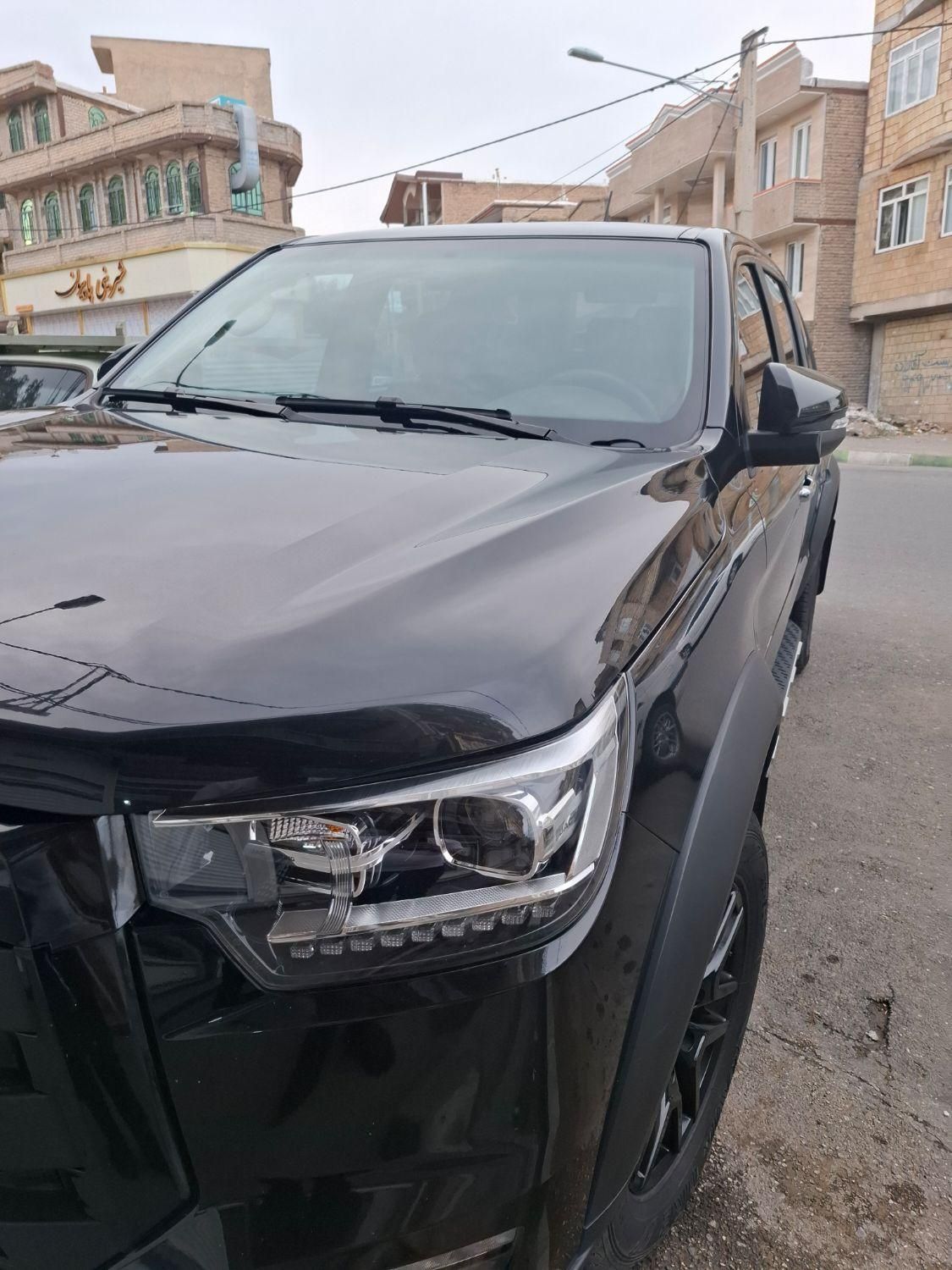 خودرو کی ام سی، T8 آگهی ann_18564132
