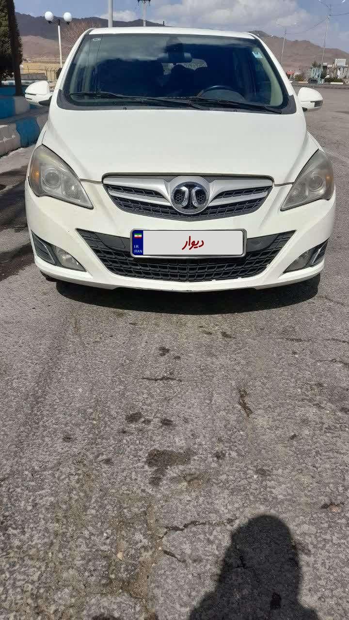 خودرو بایک، سابرینا مونتاژ آگهی ann_18564454