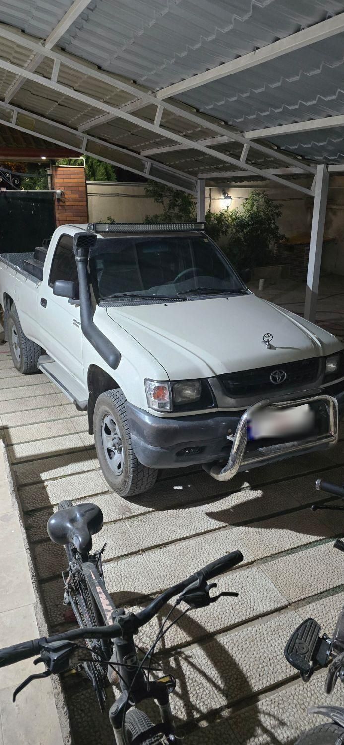 تویوتا کمری XLE - 2001