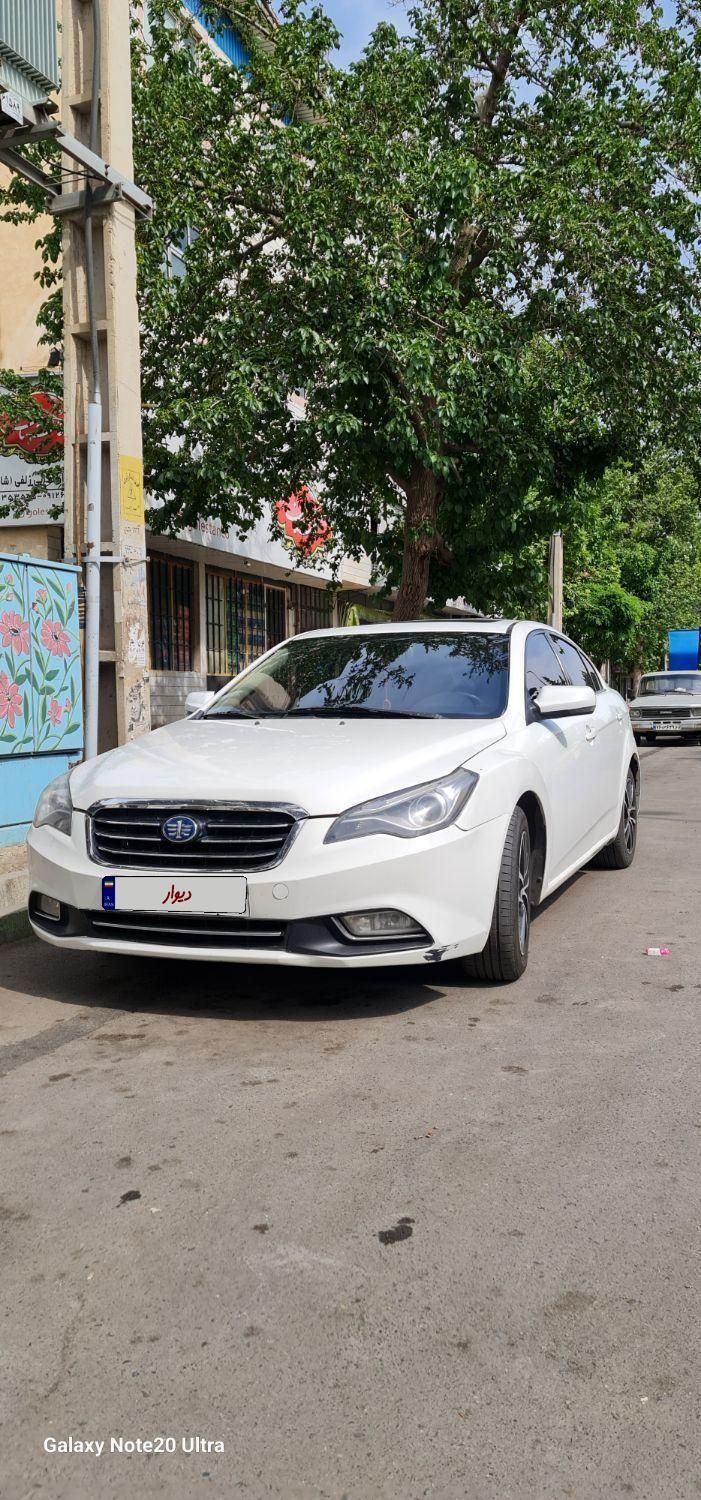 بسترن B50F اتوماتیک - 2015
