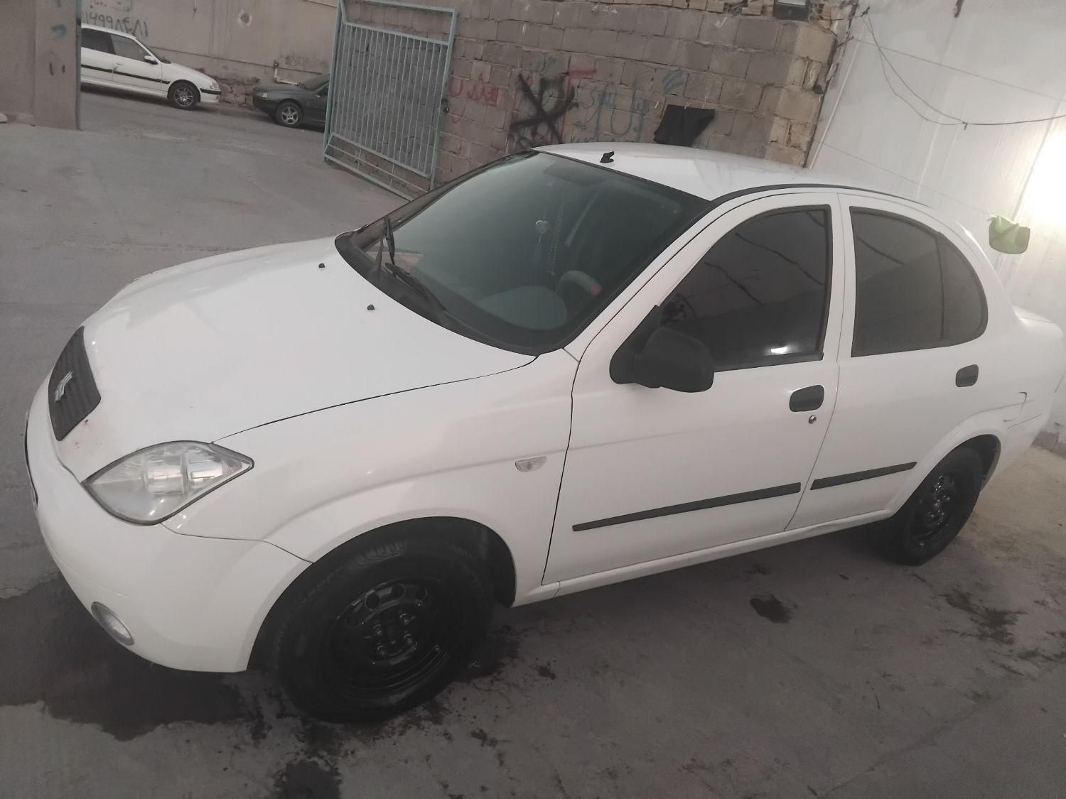 تیبا صندوق دار SX - 1401