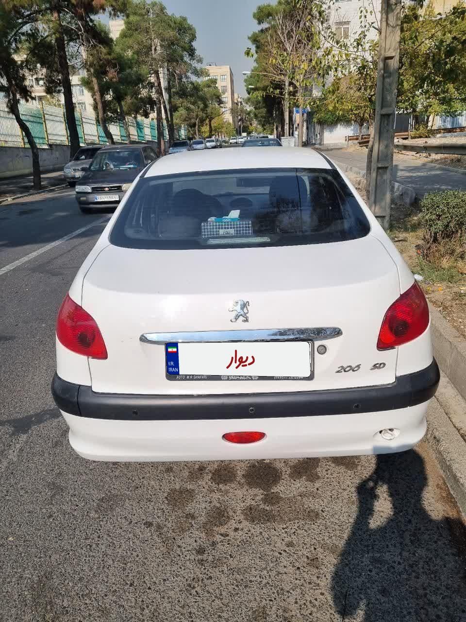 پژو ۲۰۶ صندوق دار v8 - 1399