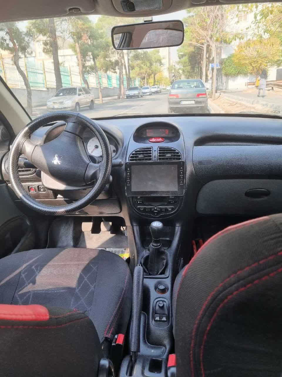 پژو ۲۰۶ صندوق دار v8 - 1399