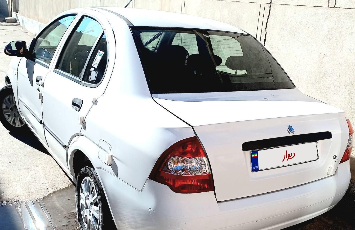 تیبا صندوق دار SX - 1401