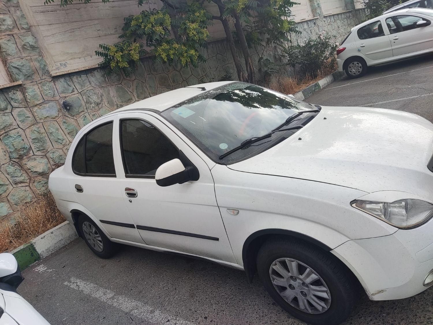 تیبا صندوق دار SX - 1401