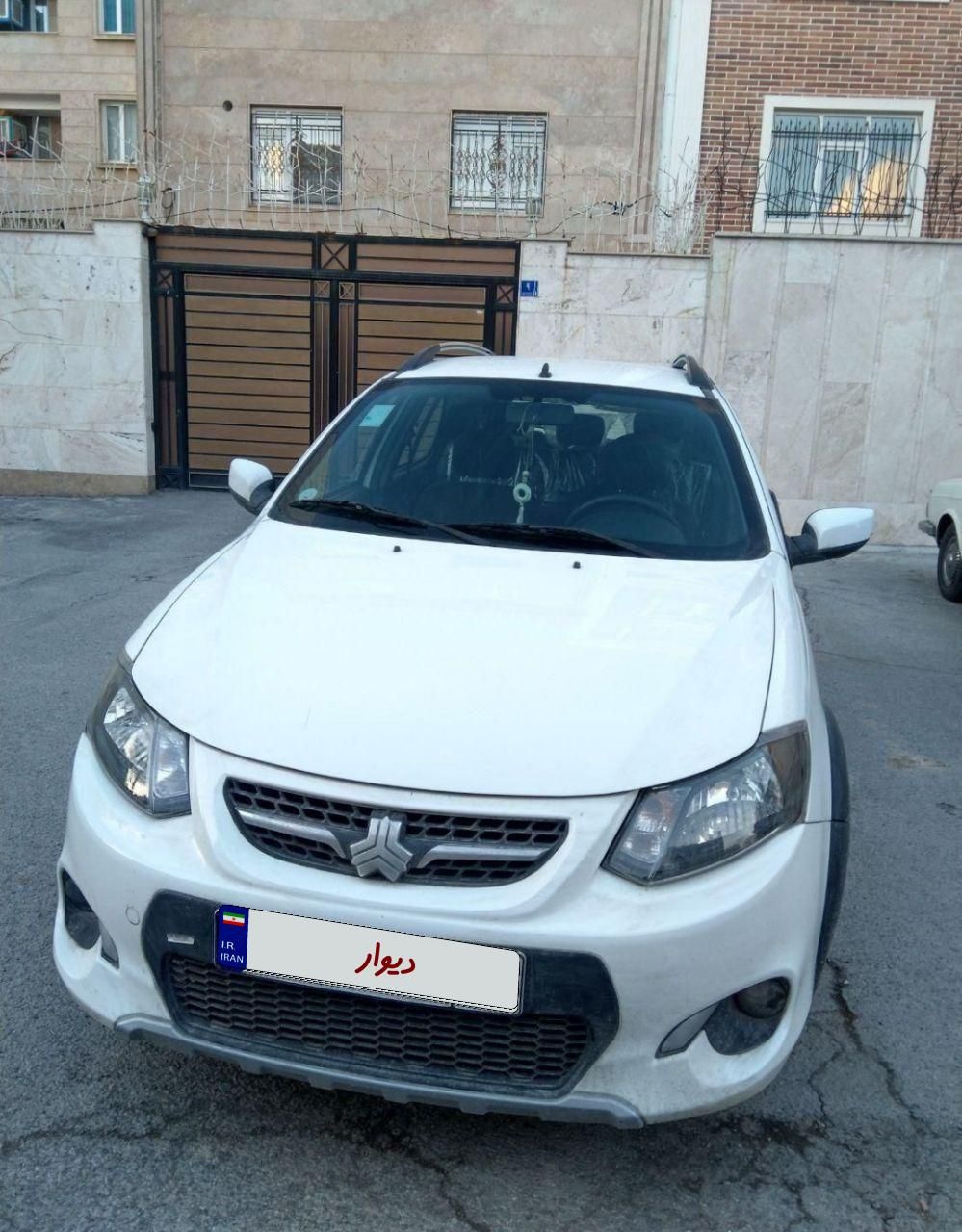 خودرو کوییک، معمولی آگهی ann_18566264