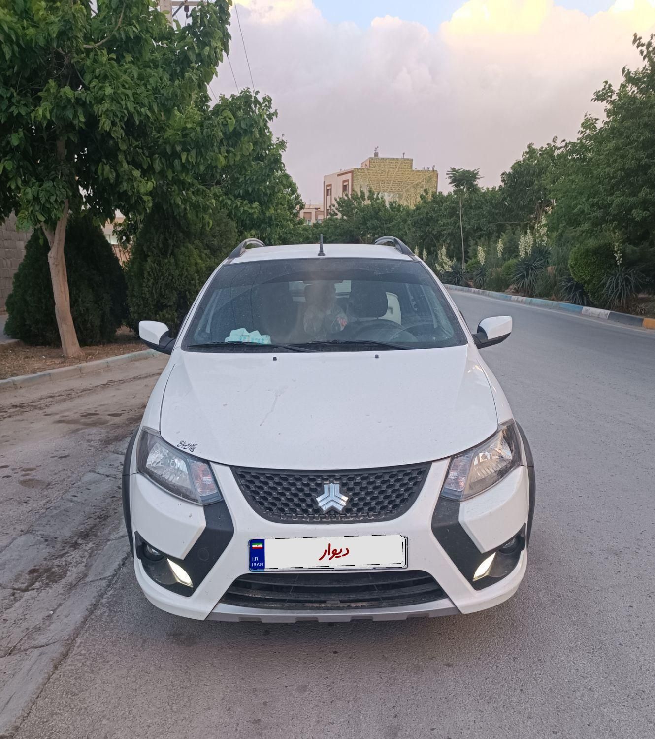 خودرو کوییک، S آگهی ann_18566469
