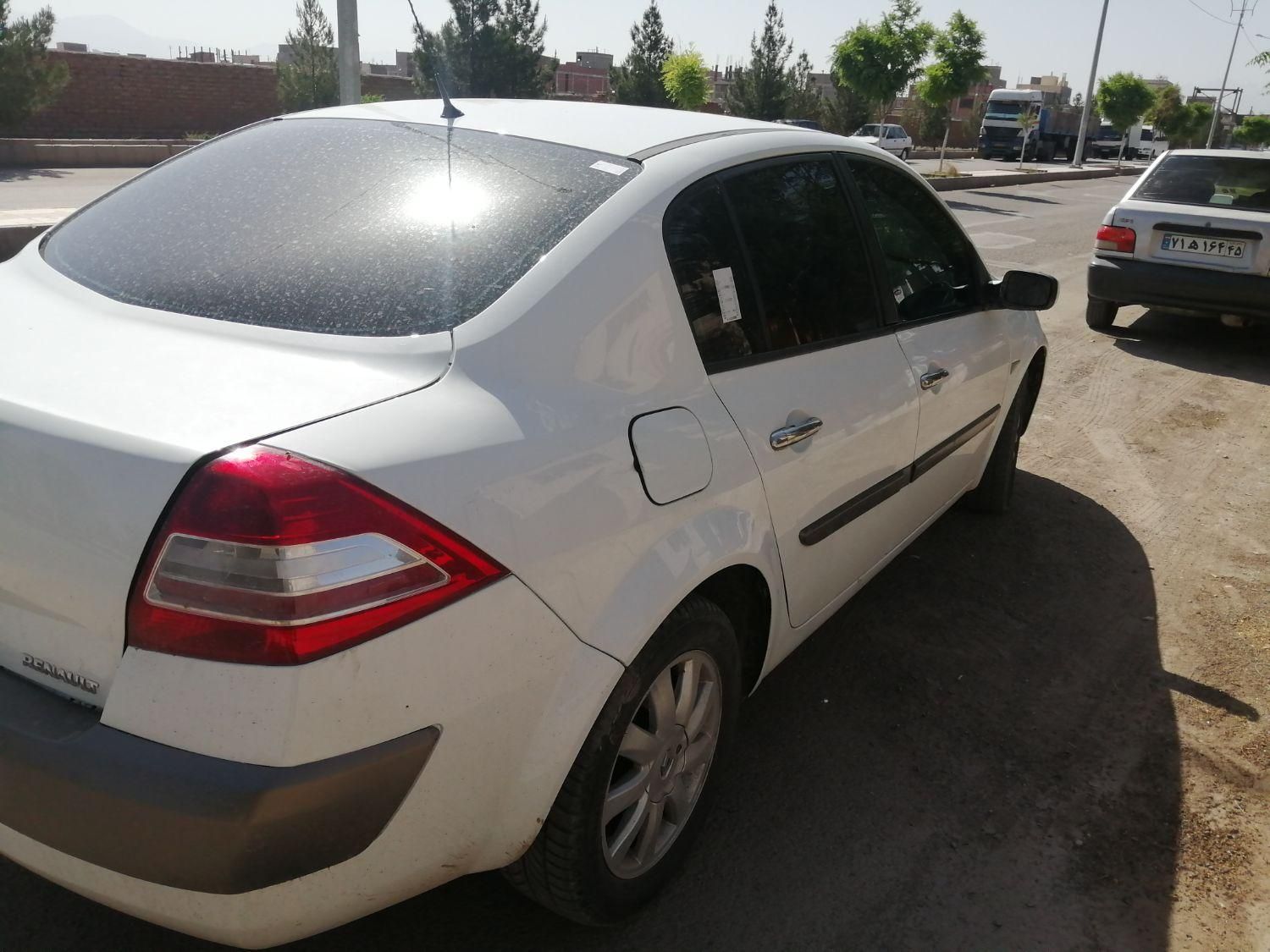 رنو مگان پارس خودرو 2000 - 2011
