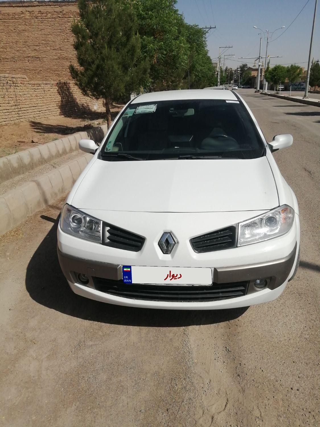 رنو مگان پارس خودرو 2000 - 2011