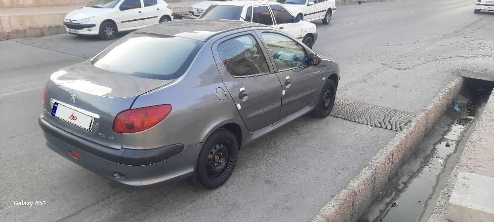 پژو ۲۰۶ صندوق دار v8 - 1396