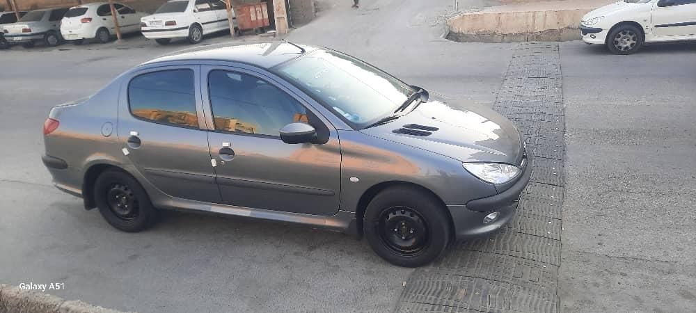 پژو ۲۰۶ صندوق دار v8 - 1396