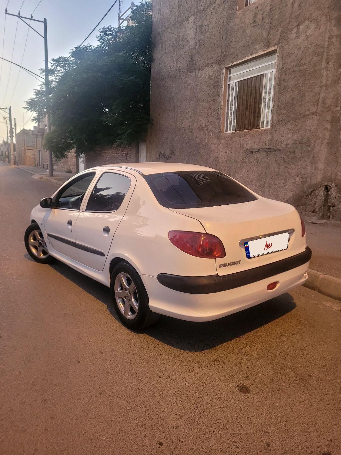 پژو ۲۰۶ صندوق دار v20 - 1390
