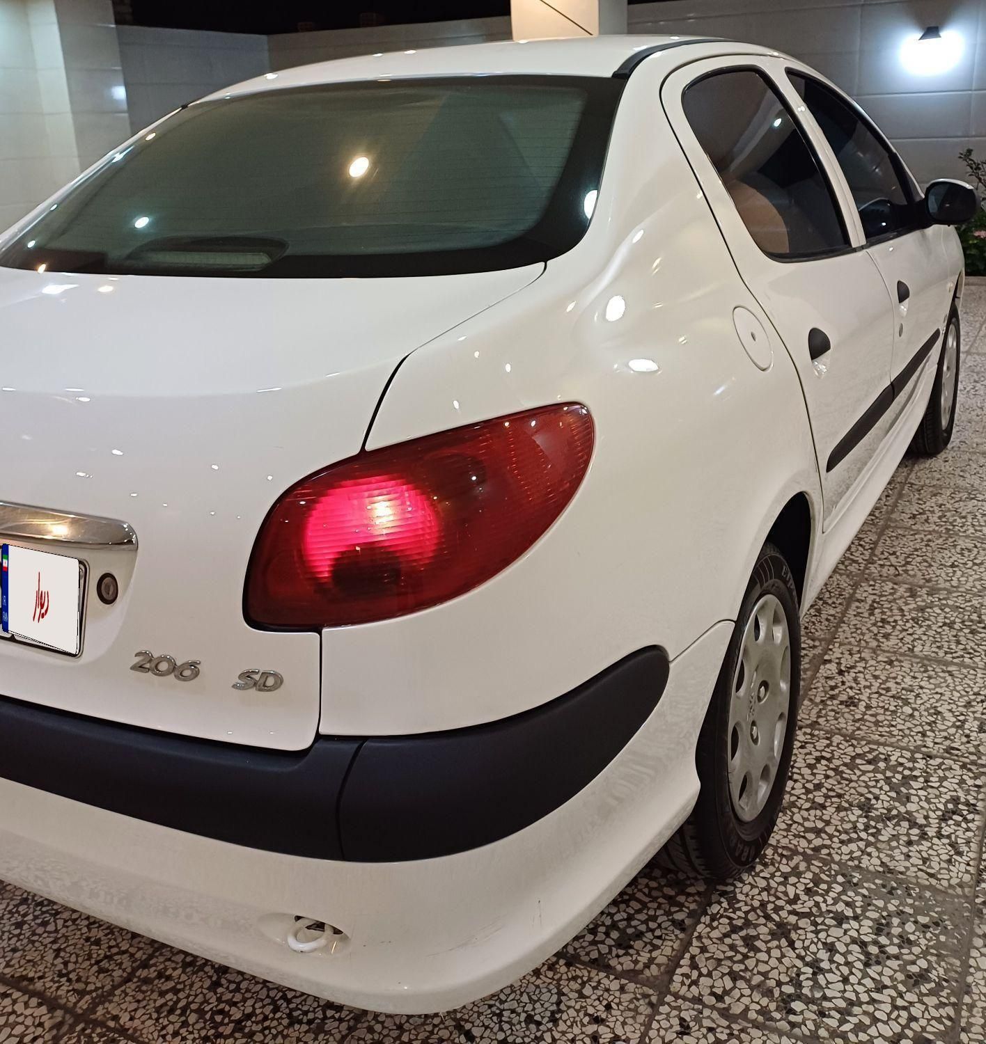 پژو ۲۰۶ صندوق دار v8 - 1387