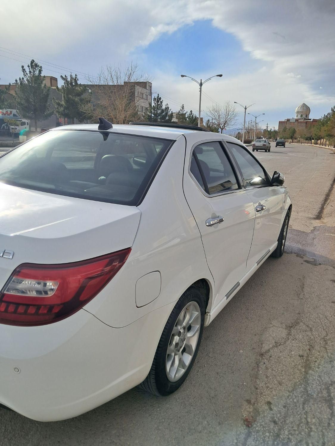 دنا پلاس توربو اتوماتیک - 1400