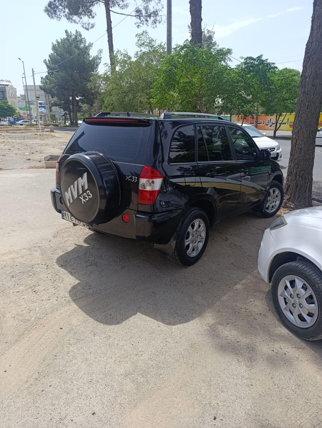 خودرو ام وی ام، X33 آگهی ann_18568077